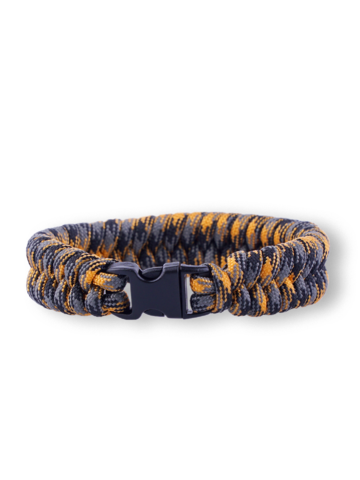 Lifestyle-Foto Geflecktes oranges Paracord-Armband Fisch