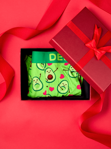 Eredeti és szokatlan ajándékot keres? a megajándékozottat garantáltan meglepi Vidám férfi bokszeralsó Avokádó szerelem