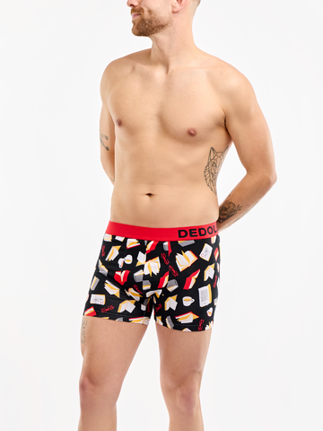 Hľadáte originálny a nezvyčajný darček? Obdarovaného zaručene prekvapí Весели мъжки боксерки Любител на книгите