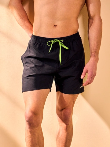 Hľadáte originálny a nezvyčajný darček? Obdarovaného zaručene prekvapí Short de bain noir véritable pour hommes