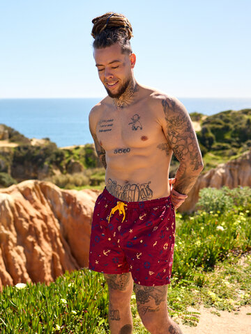 Szerezzen magának örömet ezzel a Dedoles darabbal Vidám férfi fürdőnadrág Kapitány