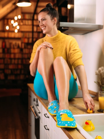 Hledáte originální a neobvyklý dárek? Obdarovaného zaručeně překvapí Veselé papuče Kapitán kačenka