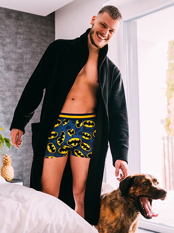 Pre dokonalý a originálny outfit DC Comics ™ Men's Trunks Batman Logo