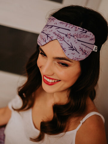 Szerezzen magának örömet ezzel a Dedoles darabbal Vidám alvómaszk Levendula