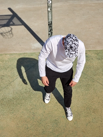 Potěšte se tímto kouskem Dedoles Veselá kšiltovka Černobílé skvrny