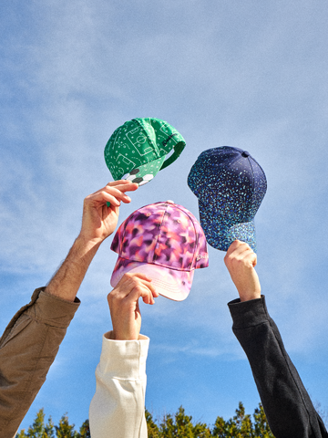 Lifestyle fotó Vidám baseball sapka Esőcseppek