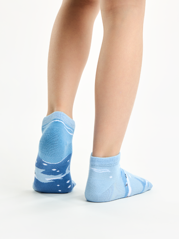 Eredeti ajándék a Dedolestől Vidám gyerek bokazokni Szürke cápa