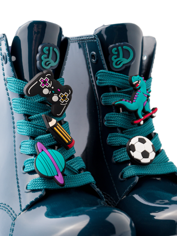 Hľadáte originálny a nezvyčajný darček? Obdarovaného zaručene prekvapí Комплект от 5 забавни украшения за връзки за обувки Време за игра