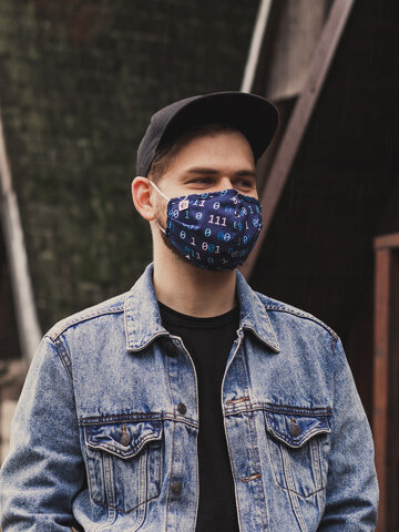 Bereiten Sie sich Freude mit diesem Dedoles-Stück Lustige Gesichtsmaske Informatik