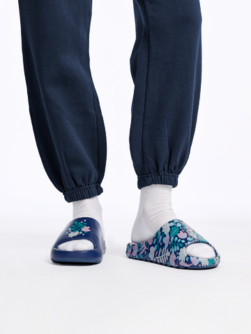 Eredeti és szokatlan ajándékot keres? a megajándékozottat garantáltan meglepi Vidám, chunky papucs Színes levelek