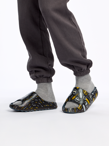 Szerezzen magának örömet ezzel a Dedoles darabbal Vidám, chunky papucs Esti sör