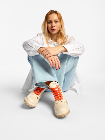 ОТСТЪПКА Бежови дамски ботуши за дъжд