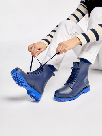 Hľadáte originálny a nezvyčajný darček? Obdarovaného zaručene prekvapí Kráľovsky modré dámske gumáky