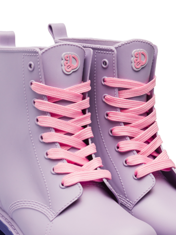 Hľadáte originálny a nezvyčajný darček? Obdarovaného zaručene prekvapí Светлолилави дамски ботуши за дъжд