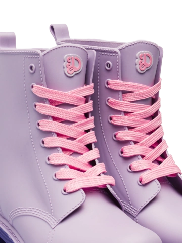 Hľadáte originálny a nezvyčajný darček? Obdarovaného zaručene prekvapí Bottes de pluie violet clair pour femmes