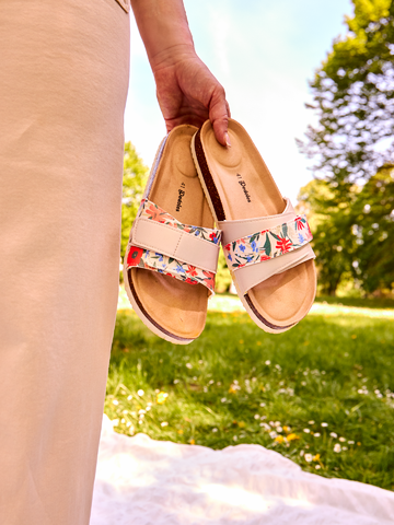 Hľadáte originálny a nezvyčajný darček? Obdarovaného zaručene prekvapí Ciabatte in sughero da donna Campo di papaveri