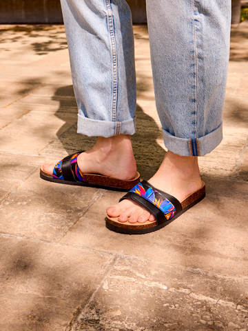 Potešte sa týmto kúskom Dedoles Ciabatte in sughero da donna Fiore del paradiso