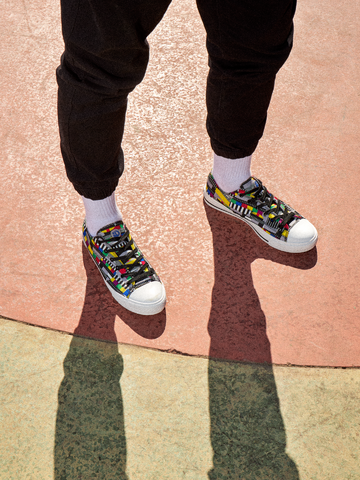 Výnimočný darček od Dedoles Весели кецове Цветни квадрати