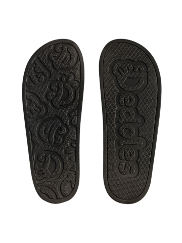 Lifestyle foto Весели чехли Цветни комикси