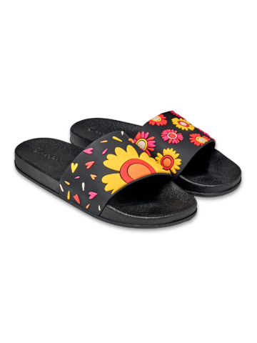 Lifestyle foto Весели чехли Обича ме, не ме обича