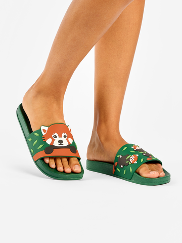 Lifestyle foto Весели чехли Червена панда