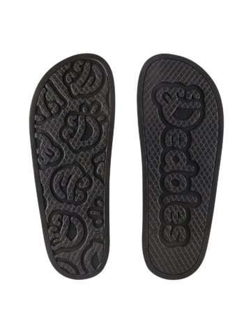 Lifestyle foto Veselé šľapky Pandastické