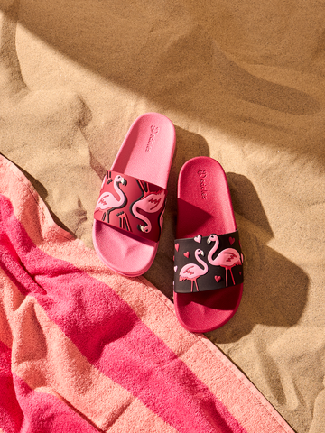 Výpredaj Весели чехли Фламинго и сърца