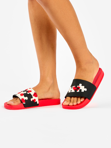 Eredeti ajándék a Dedolestől Vidám papucs Puzzle szívekkel