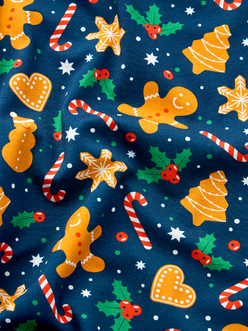 Bereiten Sie sich Freude mit diesem Dedoles-Stück Lustiger Pyjama für Frauen Lebkuchen & Süßigkeiten