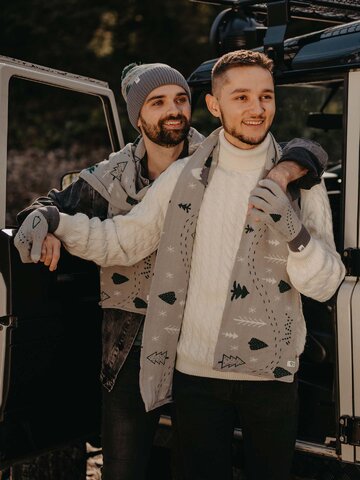 Kiárusítás Vidám kötött kesztyű Szürke erdő