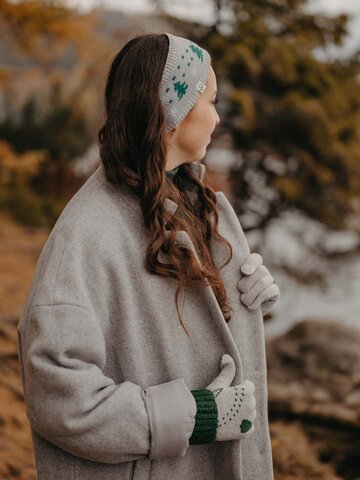 Kiárusítás Vidám női kötött fejpánt Szürke erdő