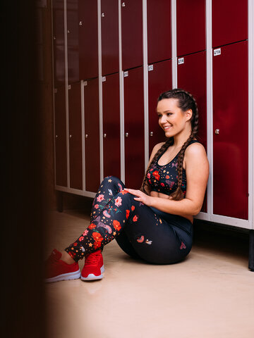 Výpredaj Veselé športové legíny Motýle a kvety