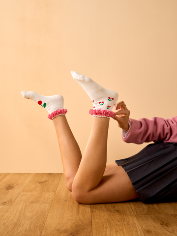 Ajándék tipp Cutecore zokni Piknik cseresznye 