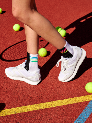 Ajándék tipp Vidám funkcionális vádlizokni Szivárványosan előre