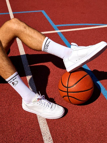 Hľadáte originálny a nezvyčajný darček? Obdarovaného zaručene prekvapí Vesele funkcionalne čarape Hasta la Vista