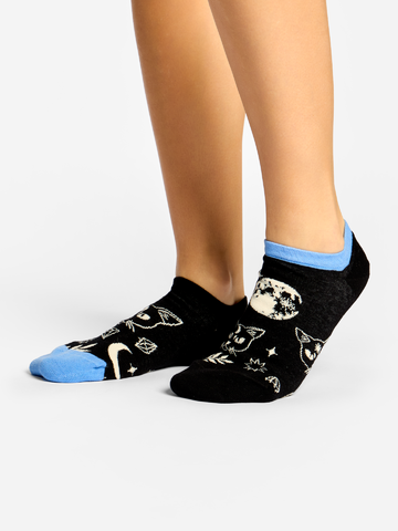 Lifestyle foto Calzini sneaker Buonumore Gatto e luna