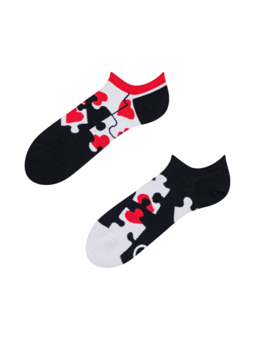 Výnimočný darček od Dedoles Весели чорапи за маратонки Пъзел със сърца