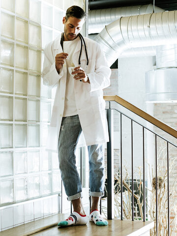 Lifestyle photo Sneaker Socks Health