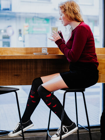 Chaussettes rigolotes hautes au dessus des genoux C urs d amour Dedoles