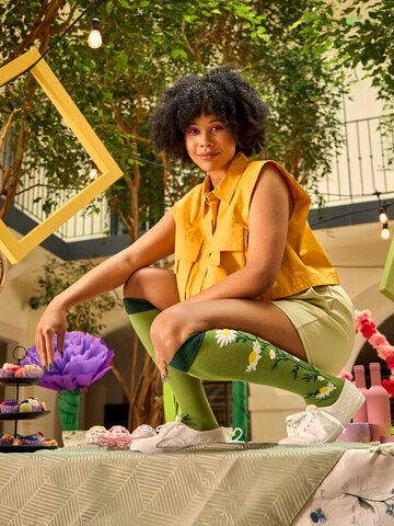 Potešte sa týmto kúskom Dedoles Knee High Socks Chamomile Tea