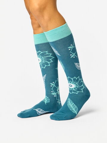 Kiárusítás Vidám térdzokni Mandala és levelek