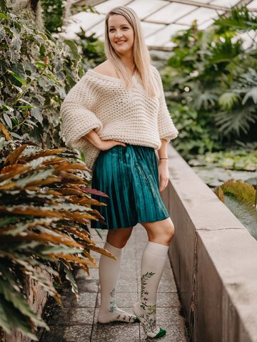 Eredeti ajándék a Dedolestől Vidám térdzokni Rozmaring