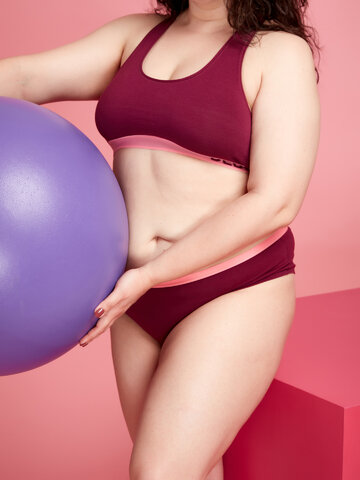 Lifestyle fotó Bordó hipster női alsó