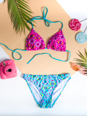 a tökéletes és egyedi ruházathoz Vidám bikini felső Rózsaszín azték dísz