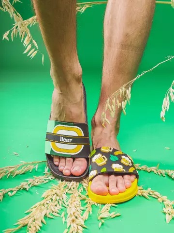 Výnimočný darček od Dedoles Veselé šľapky Letné pivo