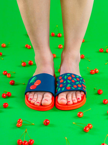 Sale Slides Sweet Cherries