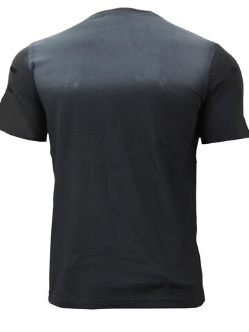 Lifestyle-Foto Zerfetztes T-Shirt Basic