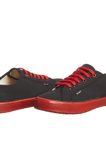 Pre dokonalý a originálny outfit Pánske konopné tenisky čierne s červenou kaučukovou podrážkou