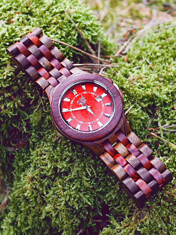 für ein vollkommenes und originelles Outfit Holzuhr Chilli