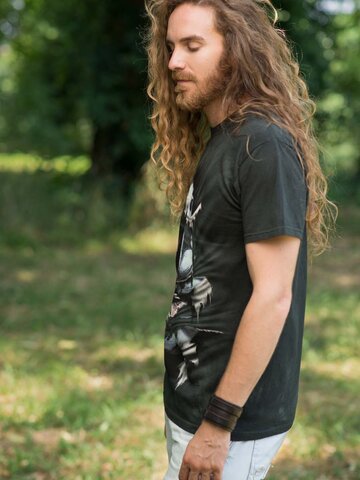 Foto Őrjöngő cápa póló